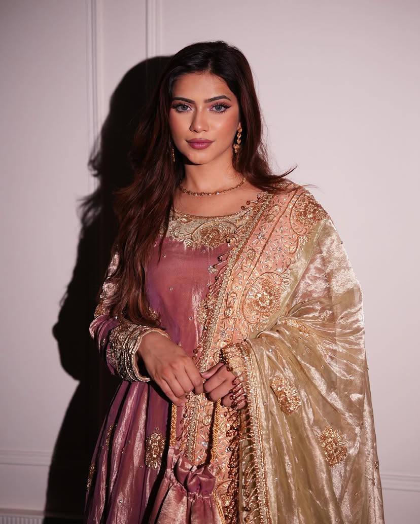 Shavi's' Peach Havy Royal Elegant Suit Set
